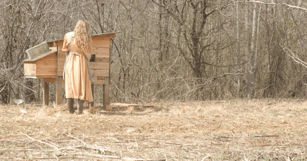 Old-Fashioned Homemaking Skills Every Wife Should Learn Face Serum Blog 3 1024x538